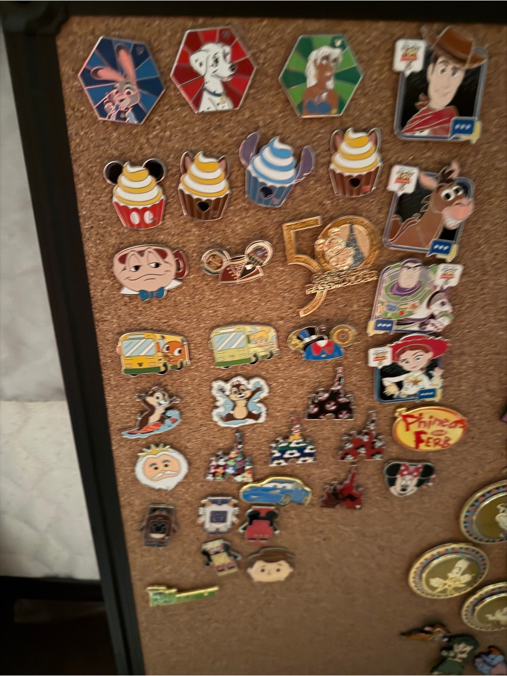 Disney Colorful Character Enamel Pin Board - Multicolor Set